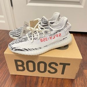 Yeezy 350 V2 Boost Zebras.